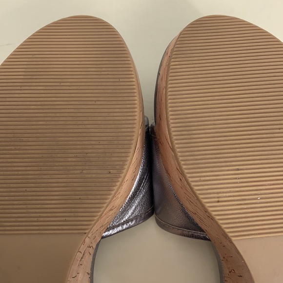 Coach “Judith” Metallic Wedge Sandals Sz9 - Picture 7 of 13